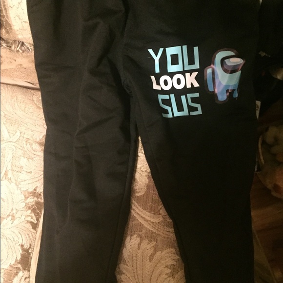 YOU LOOK SUS - Picture 4 of 5